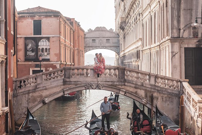 Professional Photographer in Venice, Italy - Photos, editing, and your online gallery timeline