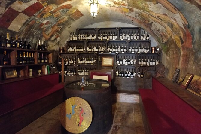 Prosecco Hills Day Trip from Venice & Treviso: 2 Wineries - Valdobbiadene winery #2: tasting 4 types of DOCG with local snacks