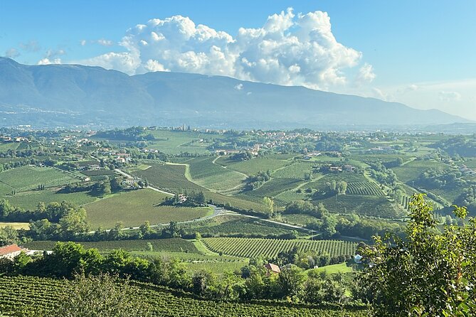 Prosecco wine and food feast in family osteria - Carlo at the start: how the day sets the right tone