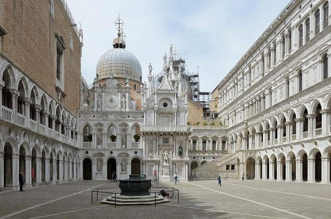 Public Tour: Powerful Venice - Group Size, Language, and How the Tour Plays in English