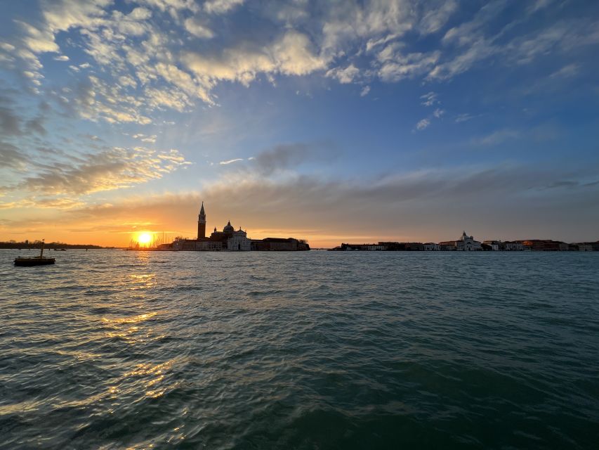 Punta Sabbioni - Venice at Sunset: Boat Tour with Aperitif - Should you book Punta Sabbioni Venice at Sunset with aperitif?