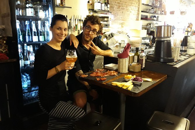Rialto Food Tour With View - Meet Monica near Chiesa di San Giacomo di Rialto, then get moving