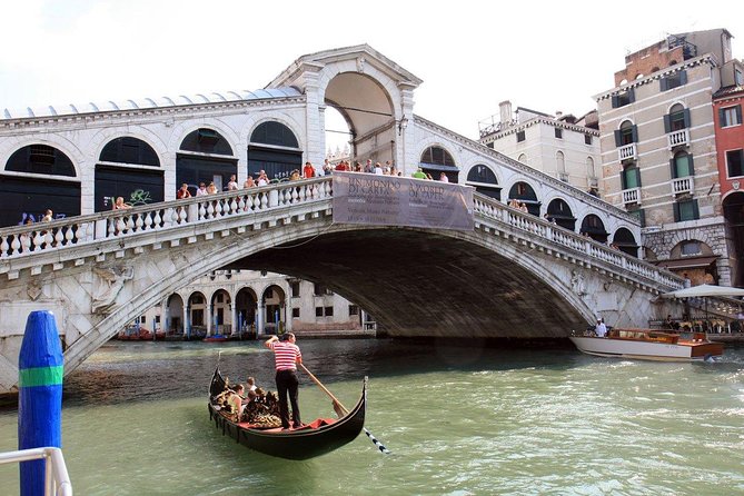 Rialto Market Food and Wine Lunchtime Tour of Venice - Rialto at lunchtime: what the 4-hour pacing feels like
