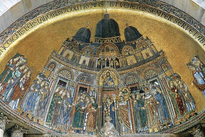 Saint Mark’s Basilica:"Guided Journey into Venice’s Golden Heart" - Timing in Venice: how to avoid the worst crowd pressure