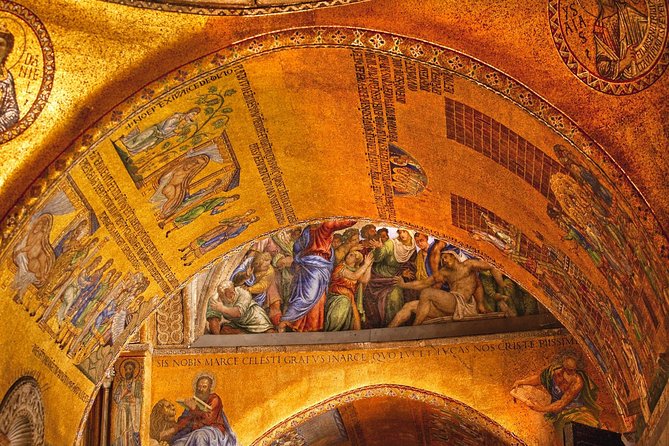 Saint Mark's VIP Night Tour: Exclusive Access Small Group Tour - Inside the Basilica: the golden mosaic lightshow moment