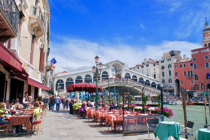 San Polo, Rialto & Frari: 2-Hour Private Walking Tour in Venice - From Campo San Bortolomio to Ponte di Rialto, the first big view