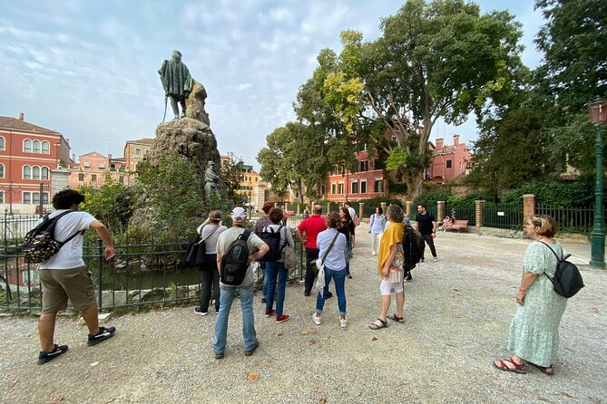 Secret Venice Guided Walking Tour - Santa Lucia, the Palazzo legend, and the Ghetto: stops 1 to 4