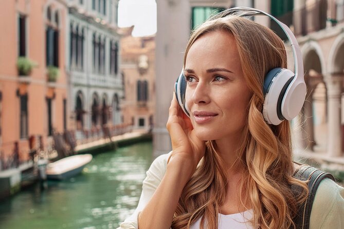 Self Guided Tours Venice With 100 Captivating Audio Stories - Sound quality, headphones, and the simple reality of location audio