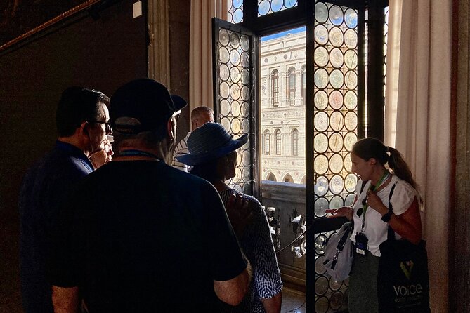 Semi-Private Doge’s Palace Evening Tour - Group of Max 6 People - Guides Matter Here, and Names You May Hear
