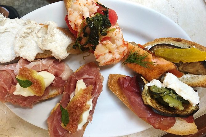 Semi-Private Venice Market and Cicchetti Food Experience - Cicchetti and Prosecco: two bars, finger-food snacks, and real timing