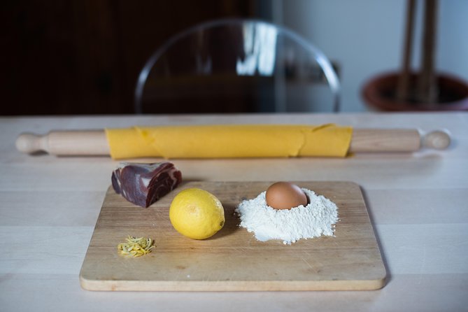 Share Your Pasta Love in a Local’s Home in Venice - Practical Venice details that affect your night