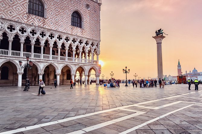 Skip the line Doge's Palace Guided Walking Tour in Venice - Where to meet and how to find your group near St. Mark’s Square