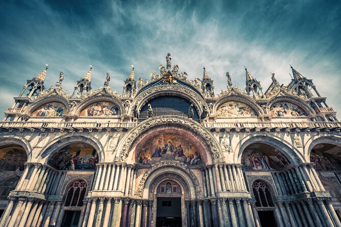 Skip-the-Line: Doge's Palace & St. Mark's Basilica Fully Guided Tour - Small-group flow, comfort tips, and things you must bring