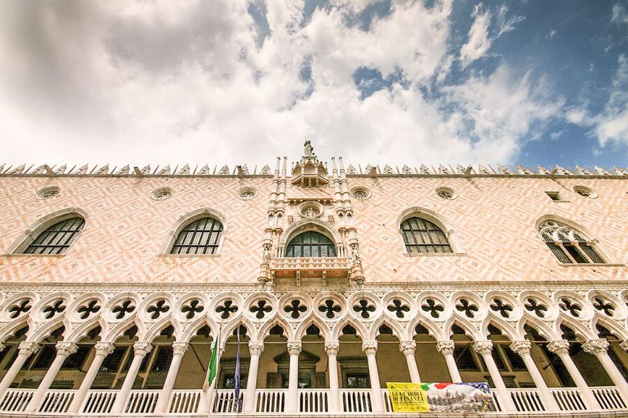 Skip-the-Line Guided Tour of Doge's Palace - Personal audio system: helpful, but use it right