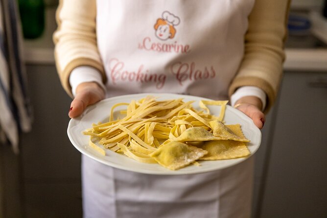 Small Group Pasta and Tiramisu Class at Local's Home in Venice - Group size and teaching style: what “small group” means in practice