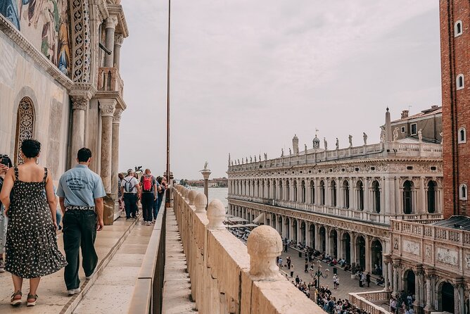 Small-group Saint Mark’s Basilica Priority Access - Dress Code and Entry Rules: Avoid the Last-Minute Friction