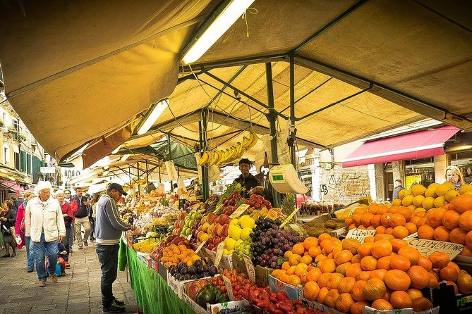 Small Group Venice Street Food Tour with Expert Local Guide - Stop 3: Mercati di Rialto, Where Local Products Actually Matter
