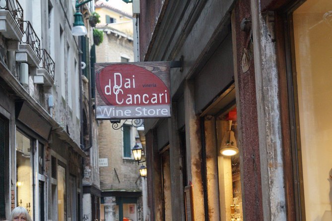 Sparkling Wine & Italian Prosecco Tasting in Venice - Small-group pacing: why max 2 people changes the experience
