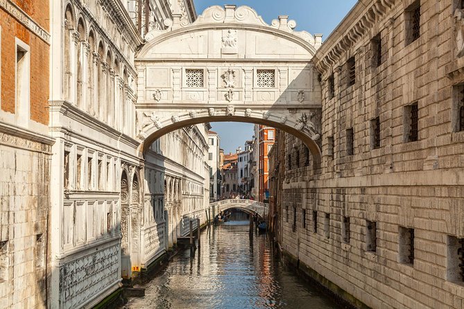 St. Mark's Basilica & Doge Palace + Murano, Burano Guided Tour - Burano: lace, color, and buying something small