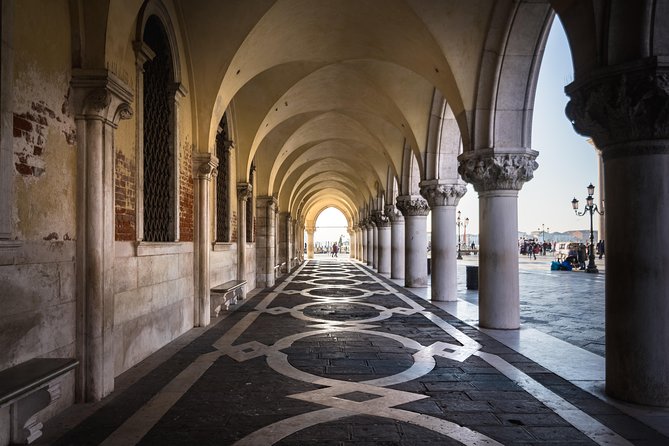 St. Mark's Basilica & Doge Palace + Murano, Burano Guided Tour - Who should book this St. Mark’s, Doge’s, Murano and Burano tour