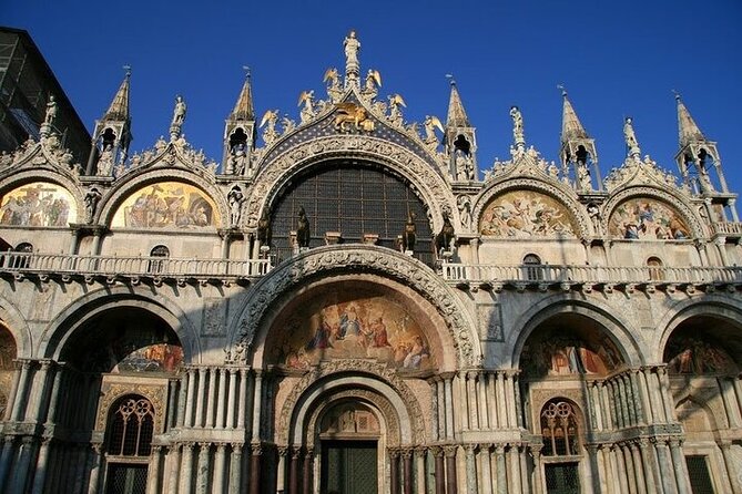 St. Mark's Cathedral Priority Guided Tour & History Gallery - Group Timing and the 1-Hour Reality: Go in With the Right Expectations