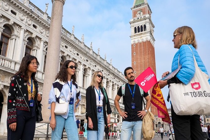 St Mark's, Doge's Palace, with Murano and Burano & Gondola Ride - Lunch hour in Venice: use the gap well