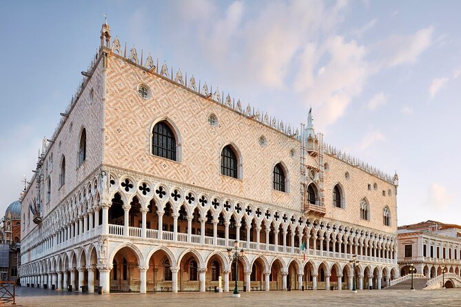 Stunning Venice – Walking Tour for Couples - Piazza San Marco: where to look, not just where to stand