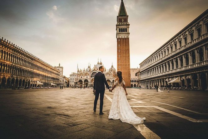 Sunrise Couple Photoshoot Tour - Meeting at Piazza San Marco: Start Point and First Impressions