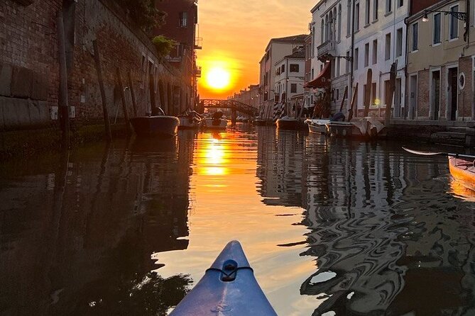 Sunset Kayak Tour in Venice: Discovering the City’s Canals - Paddling Instruction and the 3-5 Kilometer Plan