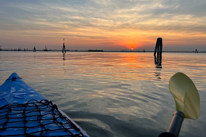 Sunset Kayak Tour in Venice: Discovering the City’s Canals - Pro Photos Included, Plus a No-Phone Reality Check