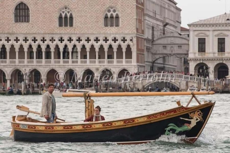 Sunset Venetian lagoon with prosecco - The renovated Venetian wood boat, and why the detail matters