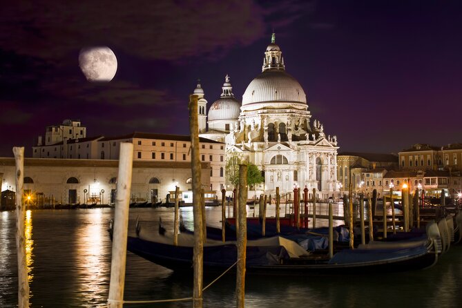 The Dark Side of Venice: Mysteries and Legends - Stop 1: Bridge of Wonders and the legend of the seven sisters
