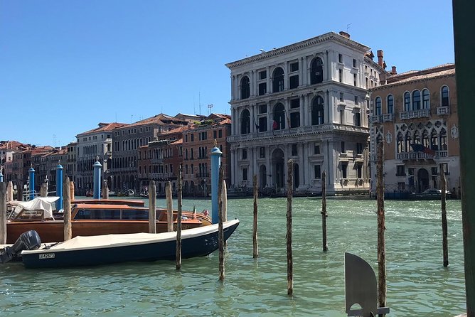 The Essence of Venice in a Stress Free Small group Walking Tour - Group Size, Pace, and Why the Local Guide Matters