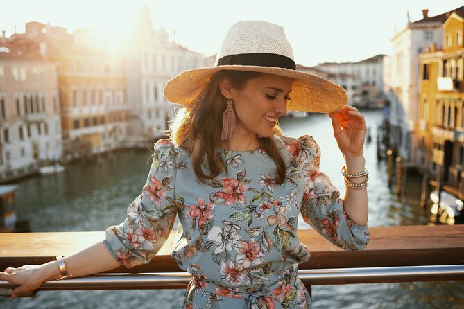 The Grand Canal & Rialto Bridge Private Photo Shoot - Grand Canal gondolas and ornate architecture, without you doing the thinking