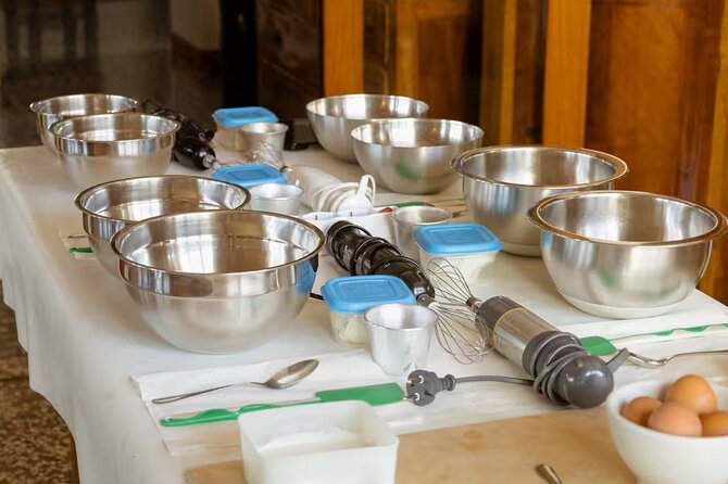 Tiramisu and Fresh Pasta Cooking Class in Venezia - Should you book this Venezia tiramisu and fresh pasta class?