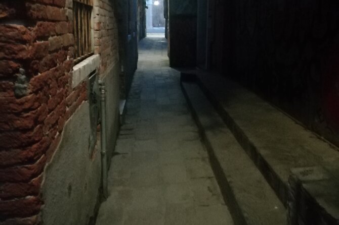 Tour of Venice between Art, History, Legend and Secrets - Campo Santa Maria Formosa: a big field with a war-making episode