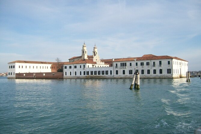 Tour to the islands of San Servolo and San Lazzaro degli Armeni - The guide makes the history click, and names show up in feedback