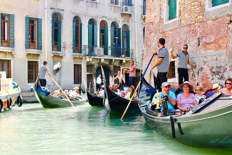 Venetian Private Sandolo tour - Value and pricing: how $82 fits the Venice gondola market