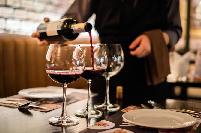 Venetian Wine Experience: Prosecco, Valpolicella with Cicchetti - The meeting point on the Lido, and why location changes the mood
