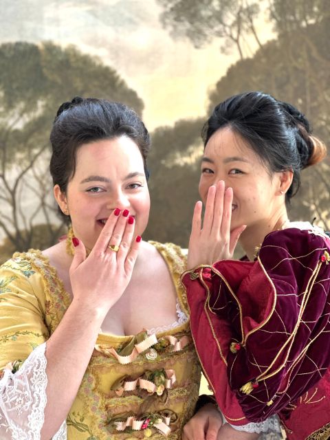 Venice: 17-18th Century Dress-Up Experience - Should you book this Venice dress-up session?