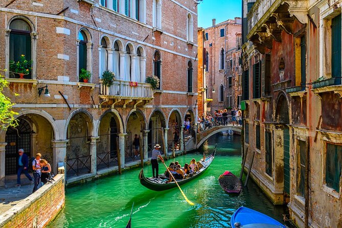 Venice: 2 Hours Morning Walk Tour with Gondola Glide - Teatro La Fenice and the theater side of Venice