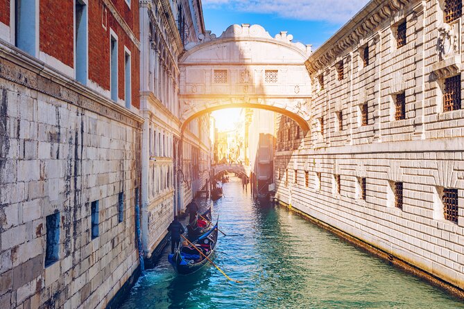 Venice 3,5 hrs tour: Doge's Palace, St Mark's and Hidden Gems - St Mark’s Basilica: Byzantine mosaics, short guided time, and entry rules