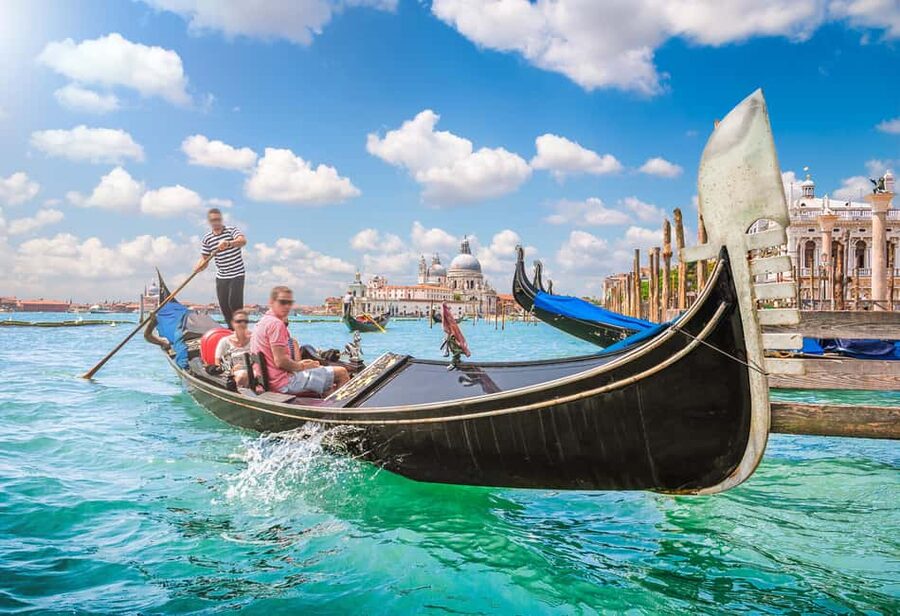 Venice: 30 minutes Enchanting Gondola Ride - Where the ride starts: Bacino Orseolo and Piazza San Marco access