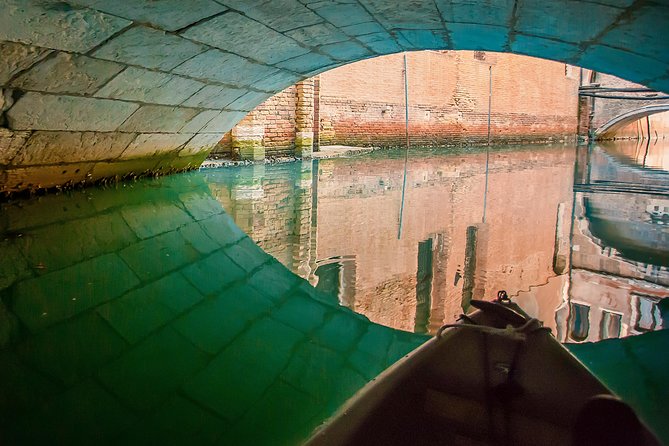 Venice: 60' Quick Kayak Tour with guide - Key Points You’ll Feel Fast