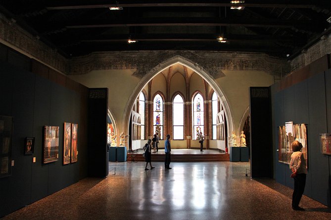Venice Accademia Gallery & Dorsoduro Private Guided Tour - Dorsoduro walk in about 40 minutes, plus Zattere canal views