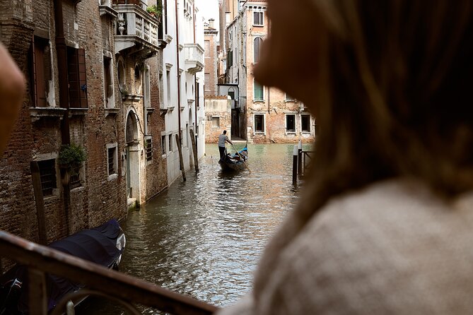 Venice Art Walking Tour with Gondola Ride - Price and value: where the money goes