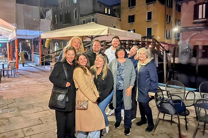 Venice Bacaro Food Tour: Eat and Drink like a Venetian - Stop 4: Calle de la Bissa, mozzarella in carrozza at a legendary rosticceria