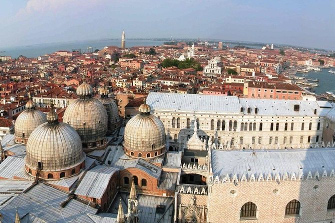 Venice by Foot: "A Journey Through Canals and Legends" - Who this tour suits best (and who should choose differently)