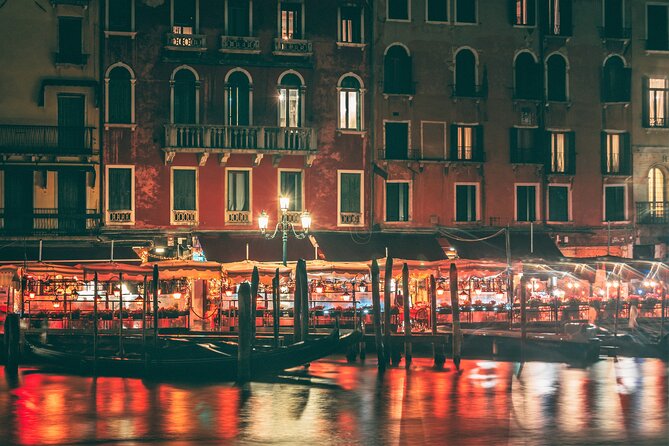 Venice by Night: Highlights & Hidden Gems Tour - Meeting point, start times, and how the route changes