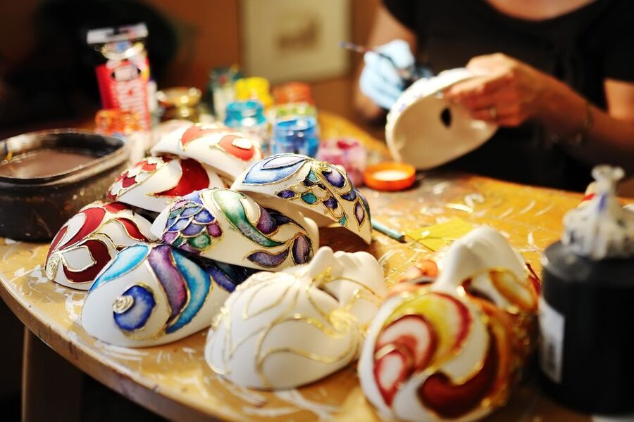 Venice: Carnival Mask Decoration Class at Casanova Prisons - Key things I’d clock before you go